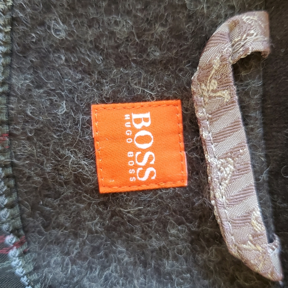 Hugo Boss jacket - Picture 9 of 11